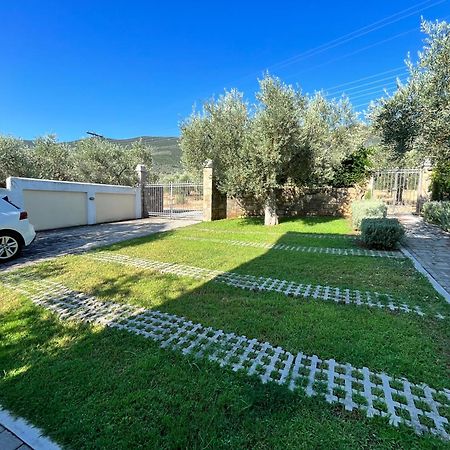 Villa Liana Sourpi Exterior foto