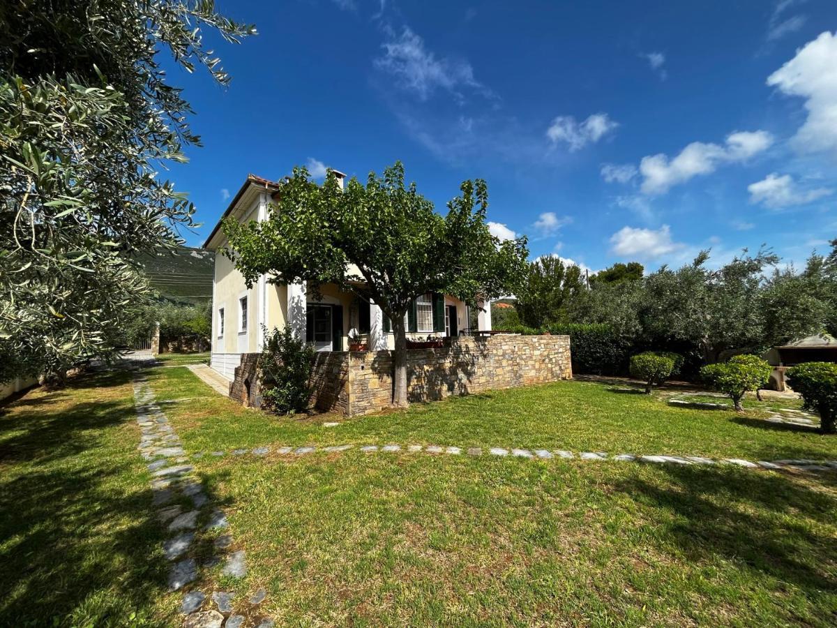 Villa Liana Sourpi Exterior foto