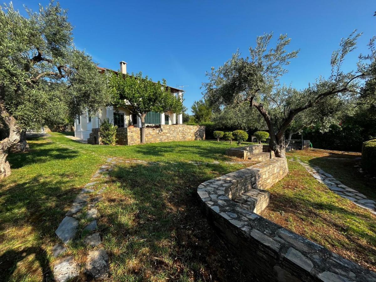 Villa Liana Sourpi Exterior foto